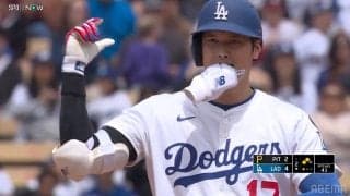 こういう大谷翔平が見たかった！日曜“パパ初安打”で破顔…感情溢れた塁上の5秒間 歓喜のポーズ連発「ニコ谷」「笑顔かわええ」
