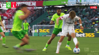 「ロナウジーニョかよ！」堂安律の“天才的ヒールパス”に驚愕＆絶賛の声「マジで！？」「うますぎる」「オシャレ」華麗テクニックで魅せた瞬間