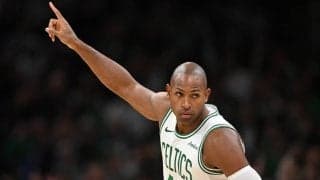 38歳の大ベテラン、アル・ホーフォードがマジックとの第4戦で圧巻の5ブロック