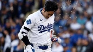 「スランプを完全に脱した」待望の“パパ1号”で復調アピール 大谷翔平の初球先頭打者弾に米記者が熱狂「一瞬で決着」