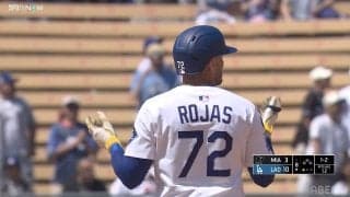 「捕っちゃったね」ドジャース戦“珍事”の裏でロハスも憮然 繰り広げられた異様光景「違う違う、そうじゃない」ファン騒然、球場はどよめき