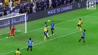 仰天！ 高井幸大、C・ロナウドに“ヘディングバトル勝利”でファン大沸騰「ロナウドより高く飛んだのえぐい」「40歳vs20歳すげえ」「海外移籍とW杯行きは確実」