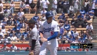 「どこすべってんの」ド軍・フリーマン、珍しい“やんちゃプレー”でニヤリ 放送席も苦笑「だいぶ怪しい」併殺崩れに反響続々