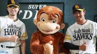 日米大人気キャラが鷹本拠地に登場　ノーバウンド投球に大歓声…パ本拠地を“行脚”