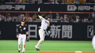 鷹、劇的サヨナラ勝利！　9回2死から大逆転…代打・川瀬が大仕事、連敗５でストップに本拠地熱狂