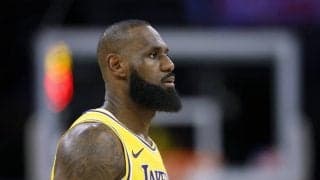 PO1回戦敗退でキャリア22年目を終えたレブロン…今後の去就は「今の段階では答えられない」