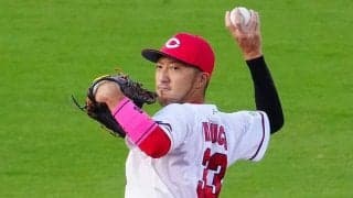 “ほぼライト”から送球する二塁手「守備範囲おかしい」　忍者出現にファン衝撃「異次元」