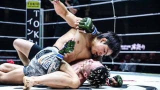 【RIZIN】「右目の上が膨らんでいる……」ヒロヤ、無慈悲の鉄槌で篠塚辰樹にTKO勝ち　左腕を封じた“圧勝劇”にスタンディングオベーション