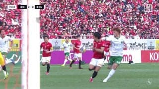 何やってんだよ！DOGSO発動で一発退場！「言い訳できない」背後への抜け出しに手を使って決定機阻止した瞬間「ここで退場は痛すぎる」