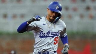 大谷激走直後→“大忙し”なベッツにファン爆笑「山盛りな件」「覚えるのが激ムズ」