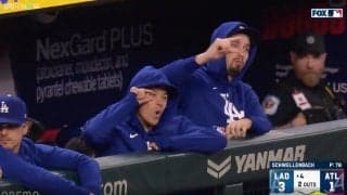 “大暴れ”の大谷翔平にベンチ大騒ぎ！「何してんのw」 同僚たちがはしゃぎまくる「めっちゃ楽しそう」「スネル良い人だな」