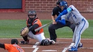 巨人時代以上やん！ 菅野智之の魔球で“まさかの光景”「曲がりすぎ」 天才打者を翻弄→バットが止まらず“空振り三振”「エグい軌道」