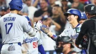 ド軍名物リポーターが伝えた“歓喜の瞬間”に「最高だね」…「2人揃ってホームイン！ショウヘイ・オオタニも大興奮！」