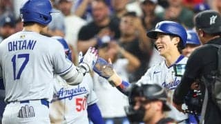 大谷翔平、韓国逸材の頭を叩いて笑顔「特別な日」　初安打＆初打点…HR直後にベンチで祝福