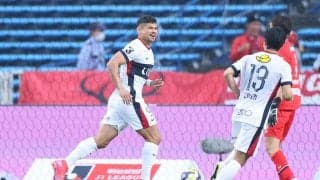 鹿島がレオ・セアラの復帰弾で5連勝で首位キープ、福岡は首位に立ってから5戦未勝利で転落【明治安田J1第15節】