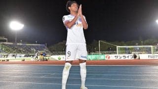 広島が不振の湘南撃破でリーグ連勝！　前節に続き中村草太奪取のPKを決めたジャーメイン良が決勝点【明治安田J1第15節】