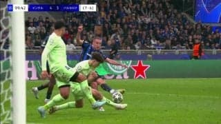 魂の一撃でバルサを撃破「英雄だ」「サッカーの神様がいる」GK硬直のワンフェイク＆ピンポイントコントロールショットにスタジアム大熱狂【CL準決勝】