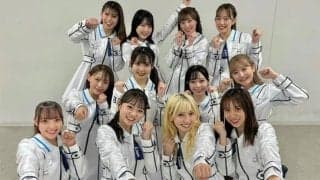 チアの中で1人だけ“異変”？　降臨した有名人にファン爆笑「全部持ってったwwwww」