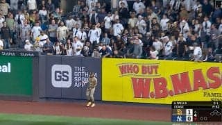 「これは怒るw」ヤンキースファンを煽った？ 打者もイライラ…「ヤバいw」「鬼メンタル」天才タティスJr.の“ふざけた動き”が話題に