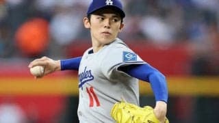 なぜ日本で異彩を放った佐々木朗希の“真っすぐ”は打たれるのか？ ド軍投手コーチが明かした顕著な「球速低下の理由」