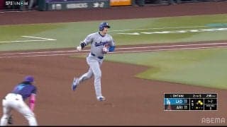 大谷翔平の特大3ランに二塁手、振り向きもせず「ガックシ」 大谷が通過する目の前で…肩を落とし呆然の瞬間