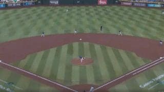 何が起きた…？ 大谷翔平の打球で“謎のハプニング”「どうした」「伸びすぎｗ」相手外野手が混乱する… ファン騒然「脳バグる」