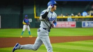 大谷翔平だから生まれた“珍光景”　敵ファンも虜、劇的弾の行方に笑顔「愛されてる」
