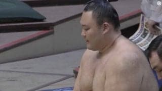 左膝の大怪我に泣いた元大関…約1年4ヶ月ぶりの国技館登場に圧倒的な応援「優勝決定戦かと思った」錯覚するファンも