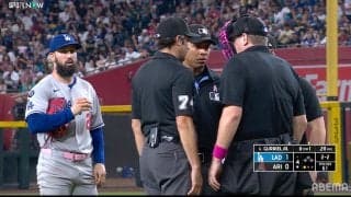ド軍投手のピッチクロック違反が“取消” ロバーツ監督もベンチから飛び出し…判定覆る珍しいシーンに敵地どよめき