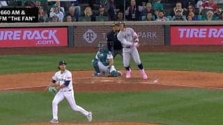 もうワケわからん！ヤ軍ジャッジ、15号超弾丸ライナーで“異変”「怖すぎる」「エグいな」189km“ロケット打球”→相手チームが動けなくなる