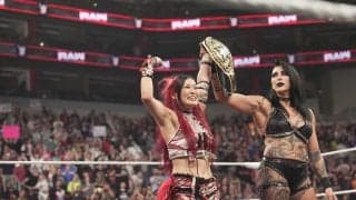 人気日本人女子レスラーが“最恐”美女と胸熱タッグ→舞台裏での“キュートで恐すぎ”2ショットにコメント殺到「二人の最高の女王」