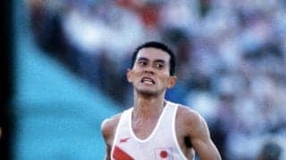 1984年ロス五輪直前、金メダル候補の瀬古利彦は血尿を出し、泣きながら電話した母親からは「死んだらあかんよ」と言われた