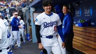 大谷翔平、試合前に“ミス発覚”　ベンチ登場も…あれ？　苦笑いでロッカー戻ったワケ