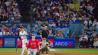 大谷の背後にいた“超人気芸人”にX騒然「ええ、すごい」　HRで真っ先に起立「めっちゃいい席」