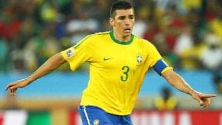 元ブラジル代表DFルシオ氏が家庭内の事故で緊急入院…現在はICUで経過観察