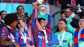 「今やレジェンド」パレスの初タイトルに貢献の鎌田大地を現地紙は軒並み高評価「大舞台で見事に輝いた」