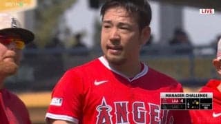 「大丈夫か」菊池雄星、まさかのアクシデントで降板に心配の声 不運な接触プレーで悶絶…「魂のベースカバー」アウト判定にはベンチで笑顔も