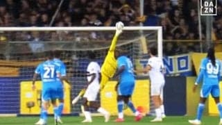 「奇跡だ！」鈴木彩艶の“指先スーパーセーブ”を現地メディア大称賛「本能で止めた」「乗り越えられない壁」首位ナポリを唖然とさせた瞬間