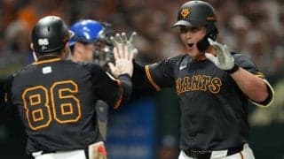 巨人に新加入のロマン砲から「目が離せない」　愛らしい仕草も話題　「打球速度181キロって」「しかも逆方向だよ」