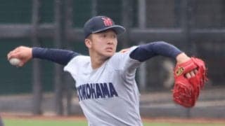 横浜、不動のセンターが故障で欠くも打線がつながり、作新学院に7回コールドで公式戦26連勝【関東大会】