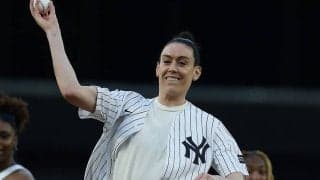 NYに降臨した193cmの“ジャッジ級”美女　豪快一投に驚愕「ソトより肩いい」