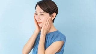 ふと気づく「小さなシミ」に。やさしく美肌へ導く、光のチカラ