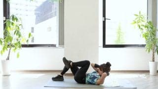 脇腹をがっつり絞る「ツイストクランチ」の効果と正しいやり方