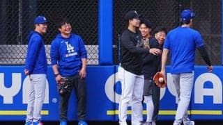 大谷翔平、先輩・千賀を前に真顔ボケ炸裂　談笑のはずが“ちょっと待て！”…山本も爆笑