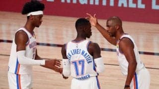 SGAの”メンター”がMVPトロフィー授与式に参列…「友達のようで、頼れる存在」