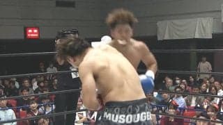 マウスピース“飛び出す”衝撃KO 3度目のダウンで“ぐにゃり”の劇的決着