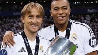 ｢すべての伝説をありがとう｣エムバペ、退団のモドリッチにメッセージ＆ロッカールームの“秘蔵ショット”公開！