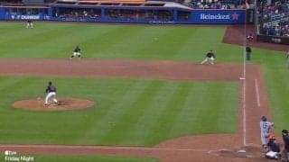 球場騒然！ 大谷翔平、爆速弾丸ヒットで“まさかの光景”「捕れるわけない」167キロ強烈ライナー→野手の頭上を“秒で通過”「一瞬消えた？」