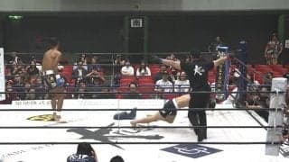 現役王者をタオル投入の衝撃KO 石井館長「パンチ硬い」と称賛 一時は“引退を考えた”男が劇的復活