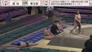 「大丈夫か」土俵際の“一撃”に離れた場所でぶっ倒れる力士「礼儀作法学んでいって」超若手の成長に期待する声も